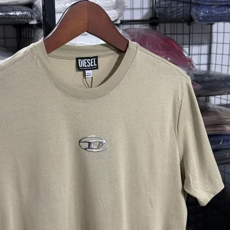 Camiseta Estampada Diesel cor Bege — imagem 1 de 1
