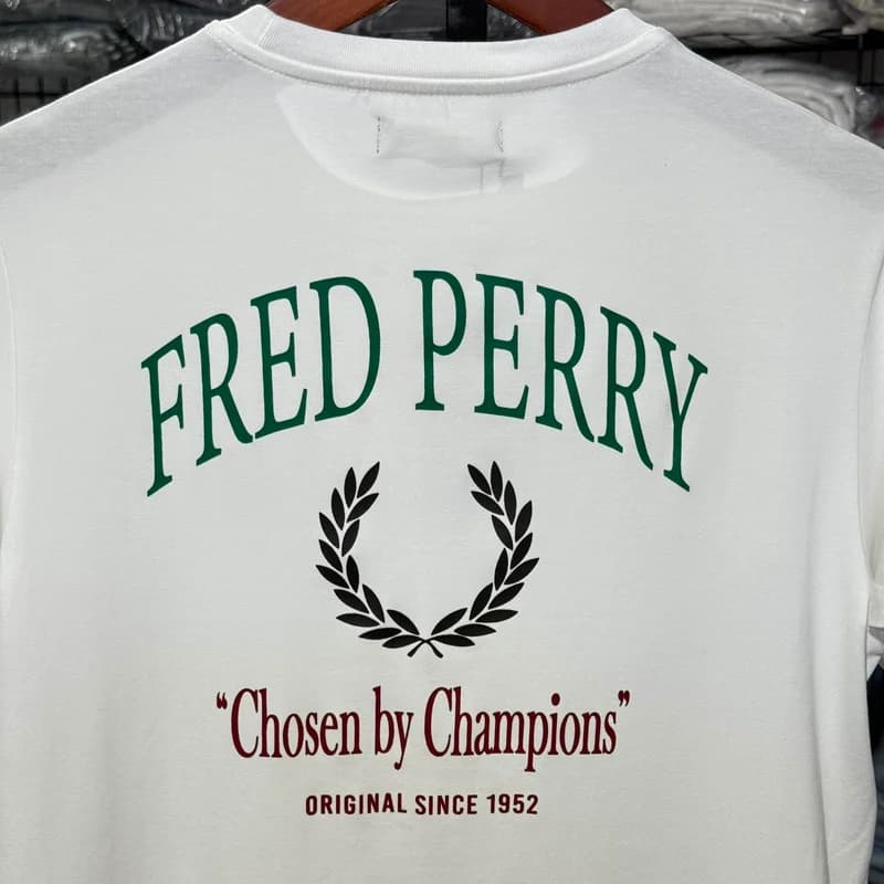 Camiseta Estampada Fred Perry cor Branca