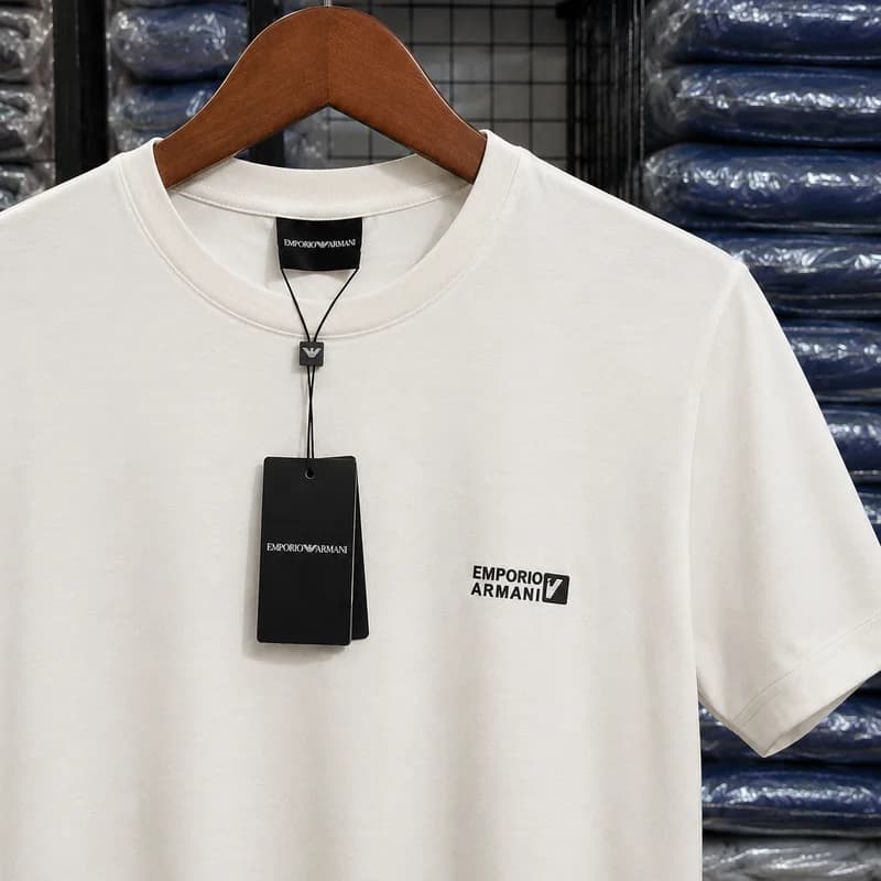 Camiseta Basica Emporio Armani cor Branca
